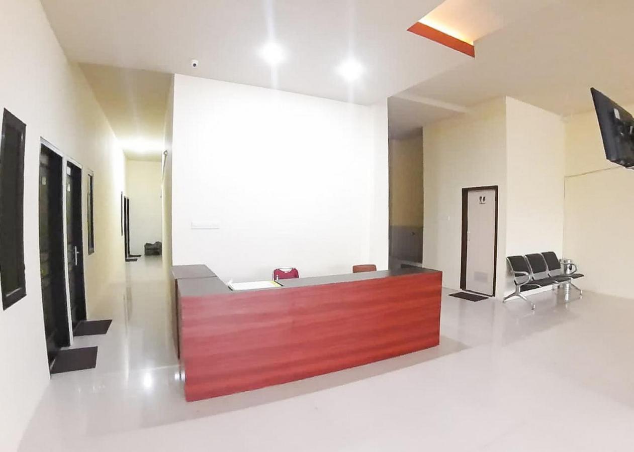 Reddoorz Syariah Near Transmart Jambi 2 Ξενοδοχείο Palmerah Εξωτερικό φωτογραφία